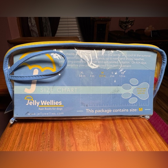 KJelly Welles Rain Boots for Dogs - Picture 4 of 5